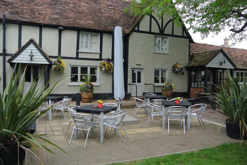 The Crown Pub, Dining & Rooms Henlow Экстерьер фото